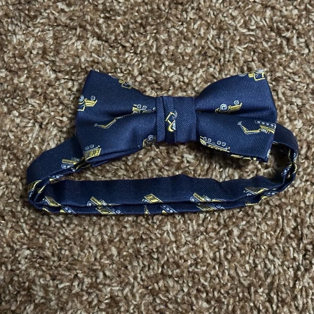 Little Boys Clip On Excavator Bow Tie